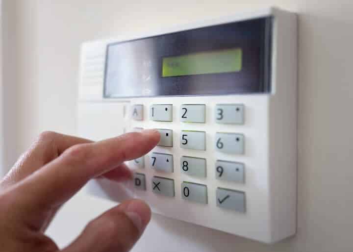 Alarms will keep you safe if a burglar tries to jam your wireless security system Alarms will keep you safe if a burglar tries to jam your wireless security system