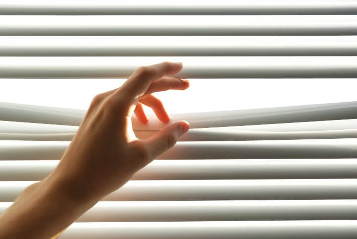 Disable a CCTV camera by closing blinds Disable a CCTV camera by closing blinds