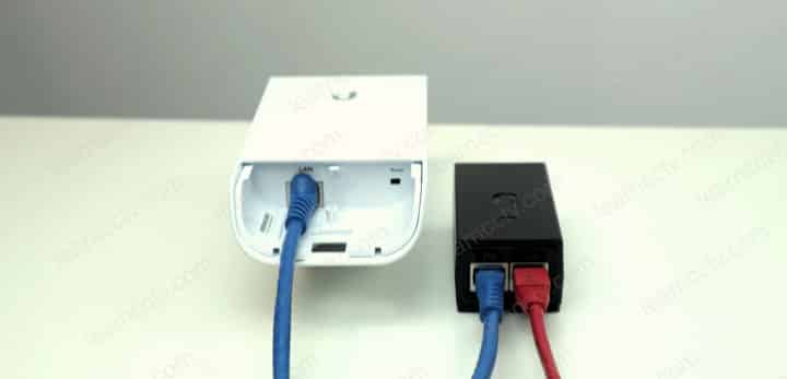 NanoStation Connected to Power Supply NanoStation Connected to Power Supply