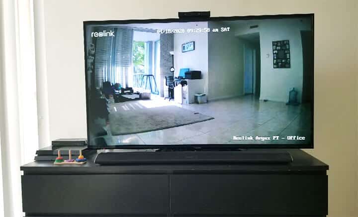Reolink Argus PT on the TV Reolink Argus PT on the TV