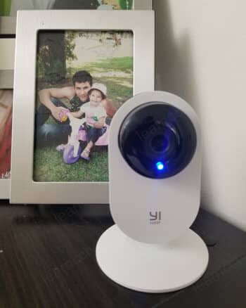 Yi Home camera with blue LED Yi Home camera with blue LED